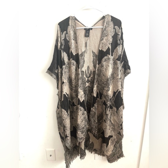 NWOT Womens Lightweight Whimsigoth Kimono Cardigan Floral One Size Cover up - Picture 1 of 6